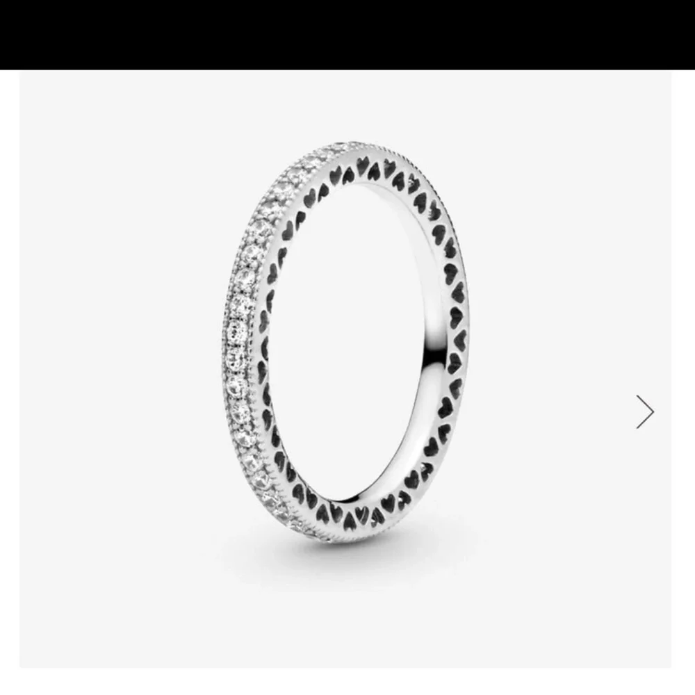 - Sparkle and hearts ring from pandora size 8 US 56 certified